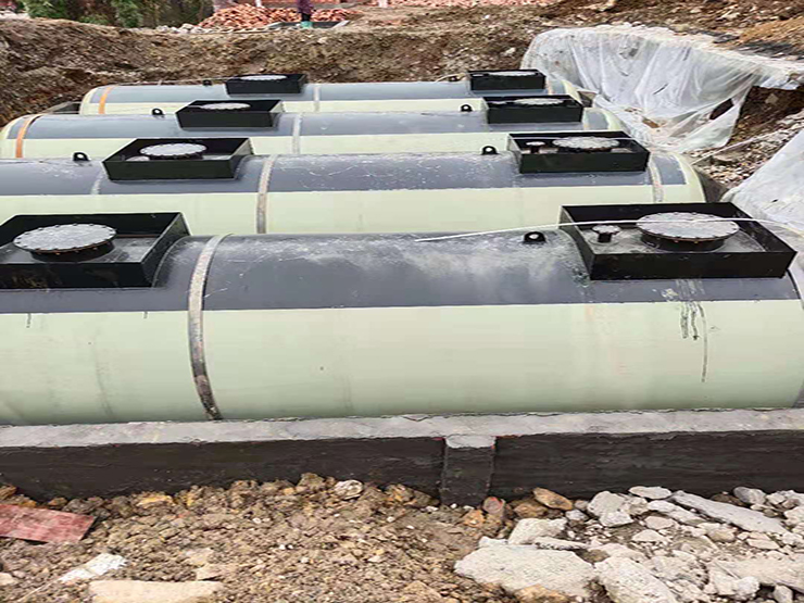 双层油罐施工现场